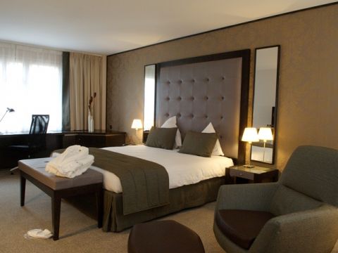 Hotel Cascade Louise