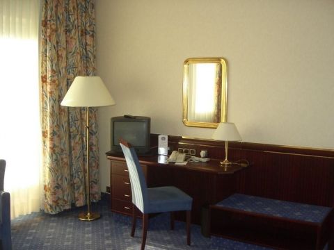 Best Western Ambassador Hotel Bosten
