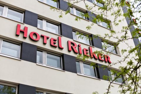 Rieker Novum Stuttgart Hauptbahnhof
