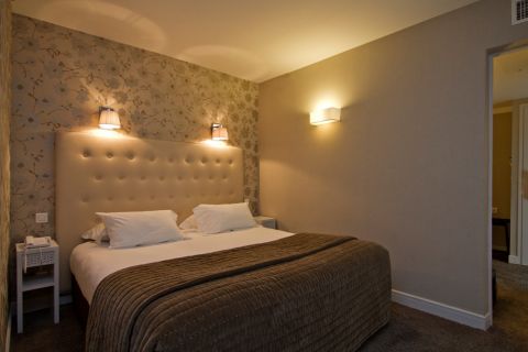 Emeraude Hotel Plaza Etoile