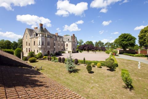 Ch&acirc;teau de la V&eacute;rie
