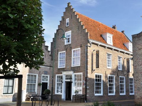 Hotel KOM!