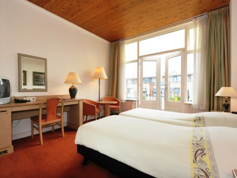 Hotel Bor